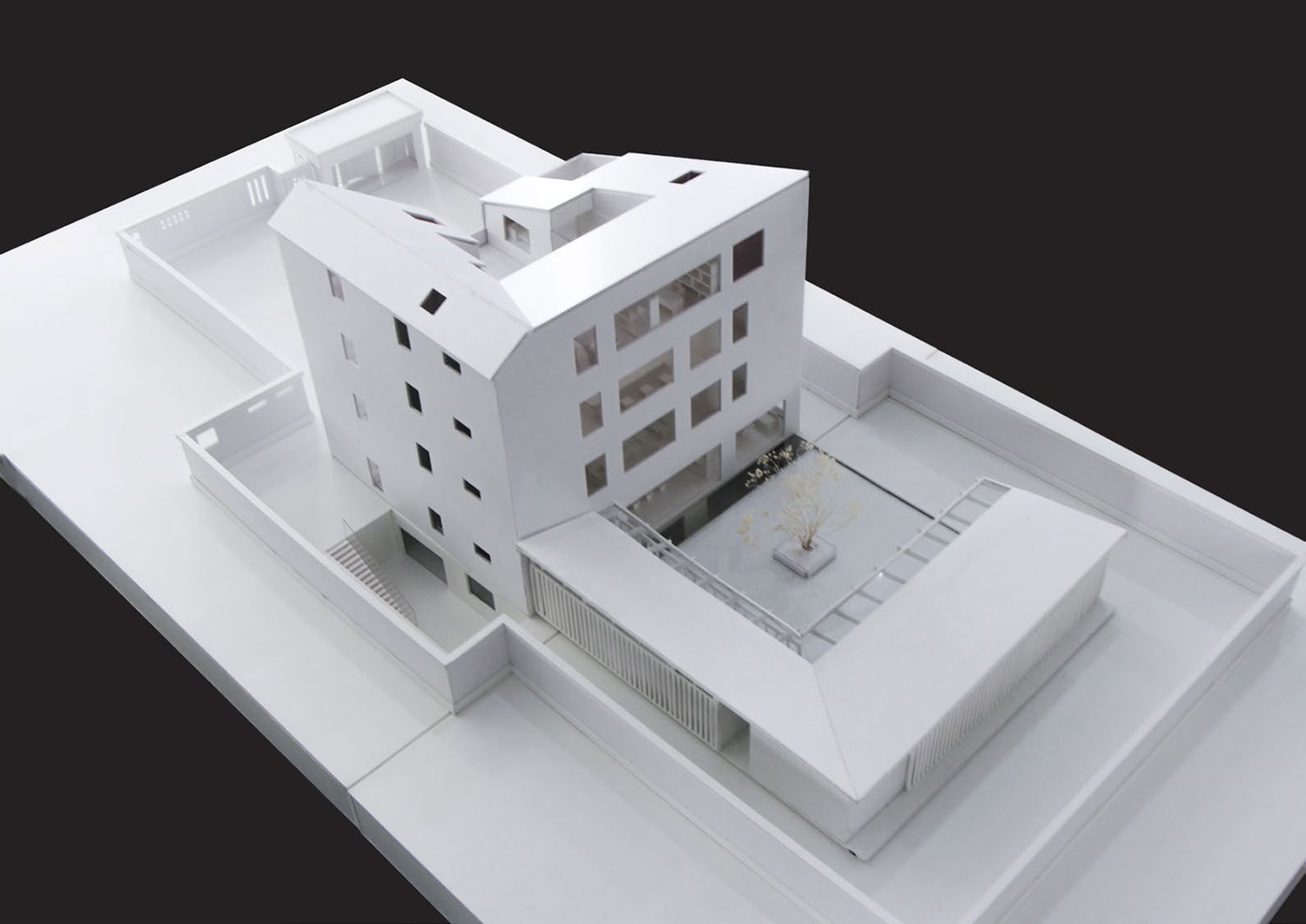 福建庄家四层现代别墅