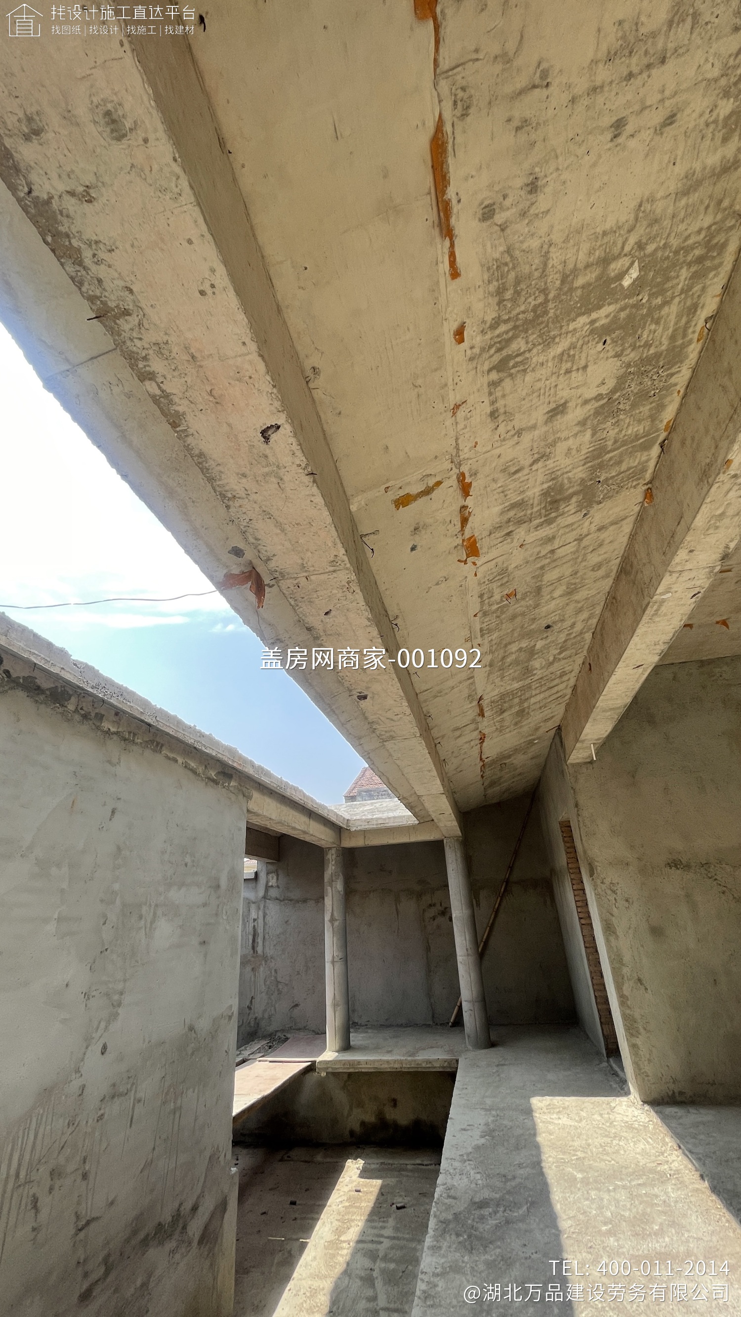 新中式别墅铝代木装饰