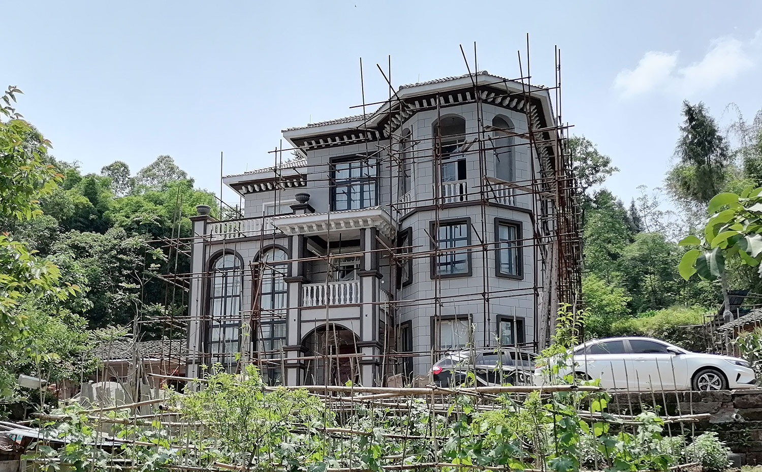 四川广安何家欧式别墅