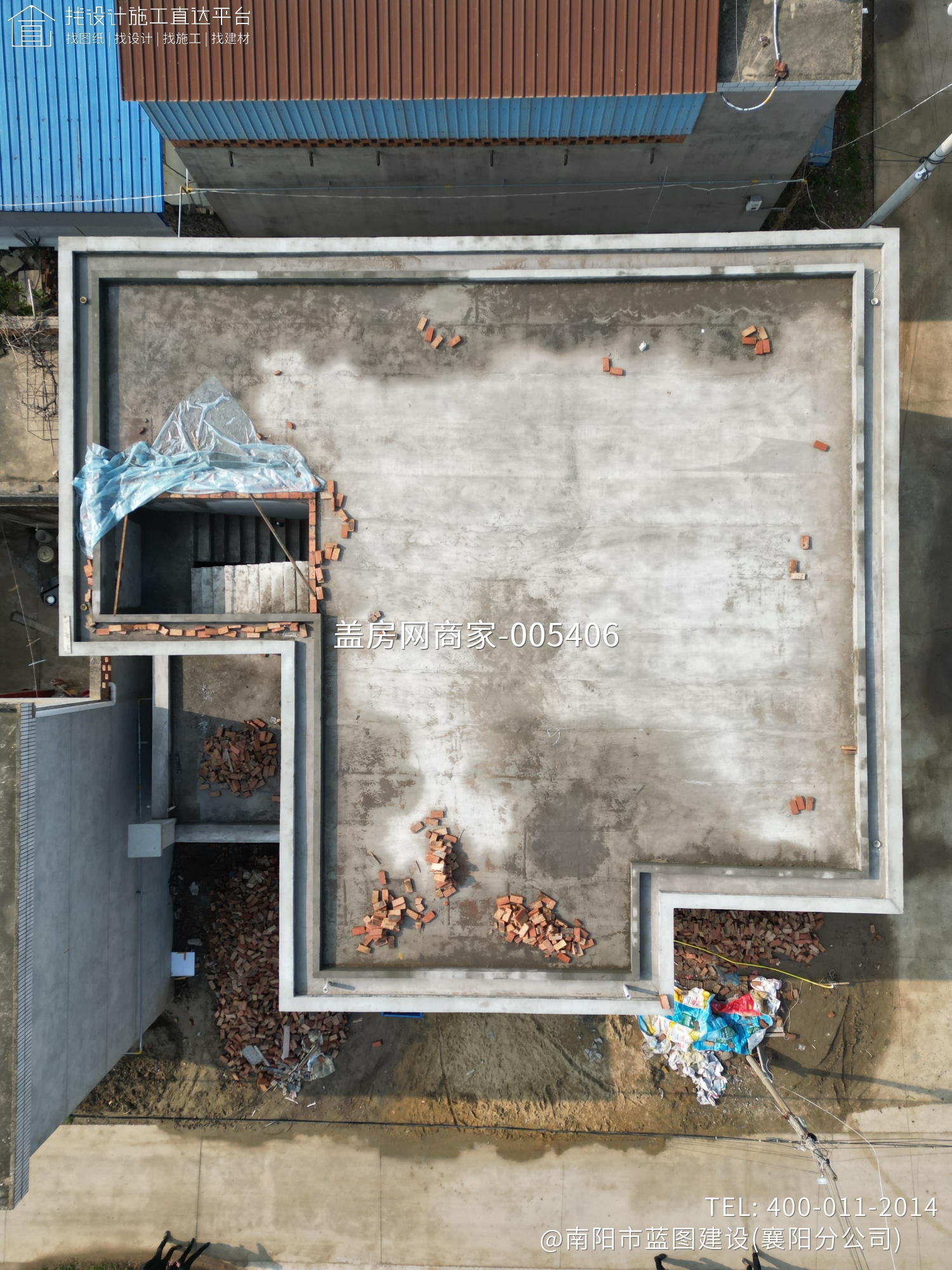 两层带露台新中式别墅