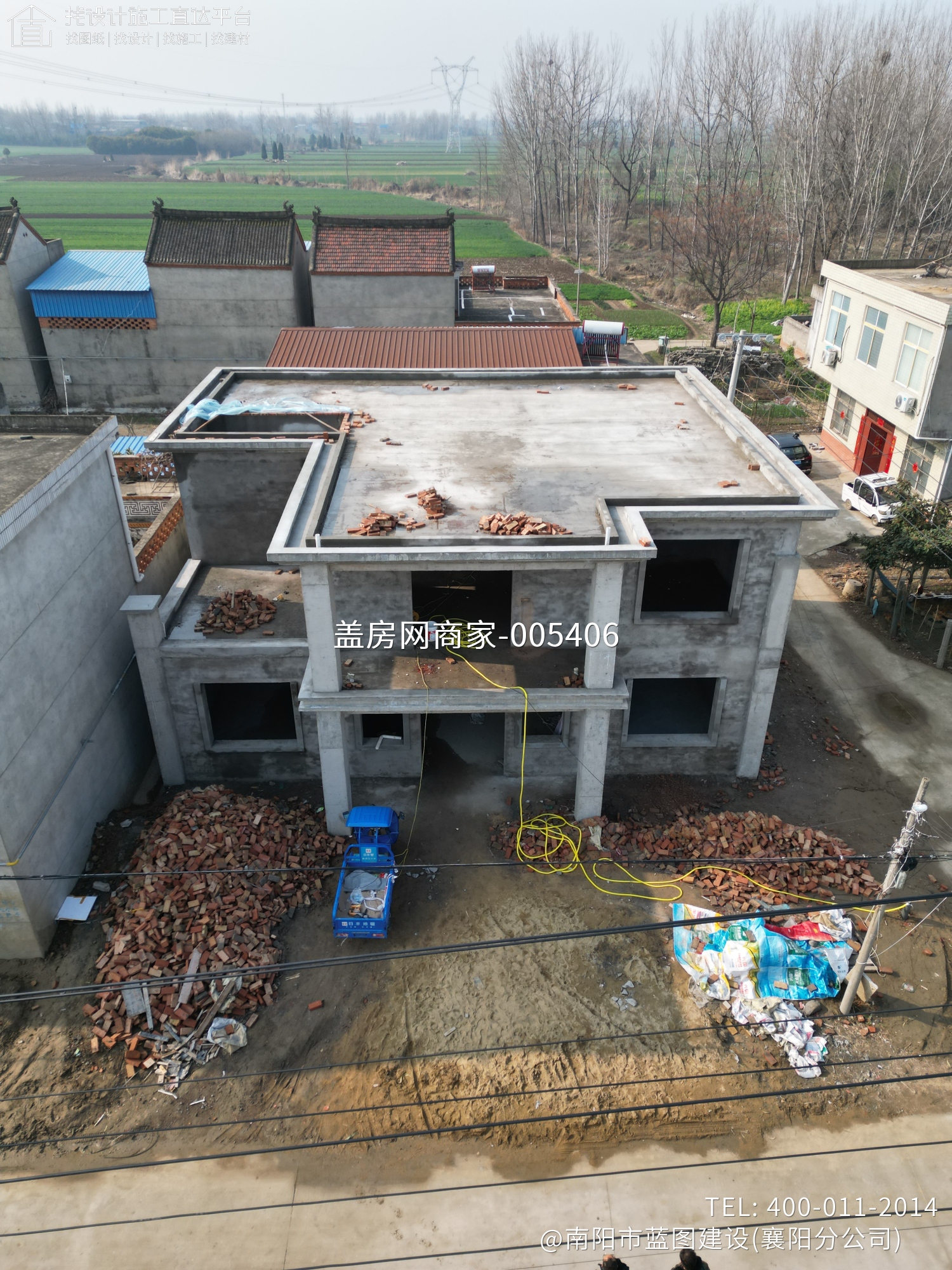 两层带露台新中式别墅