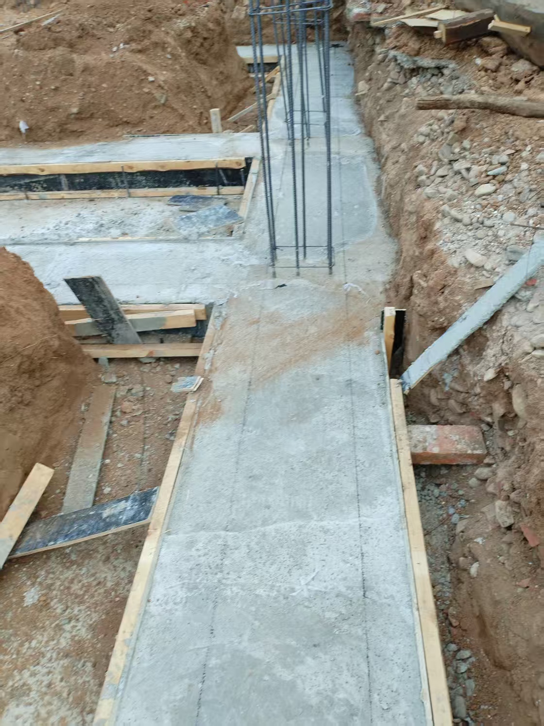 密云区太师屯镇芦各庄村 李先生自宅