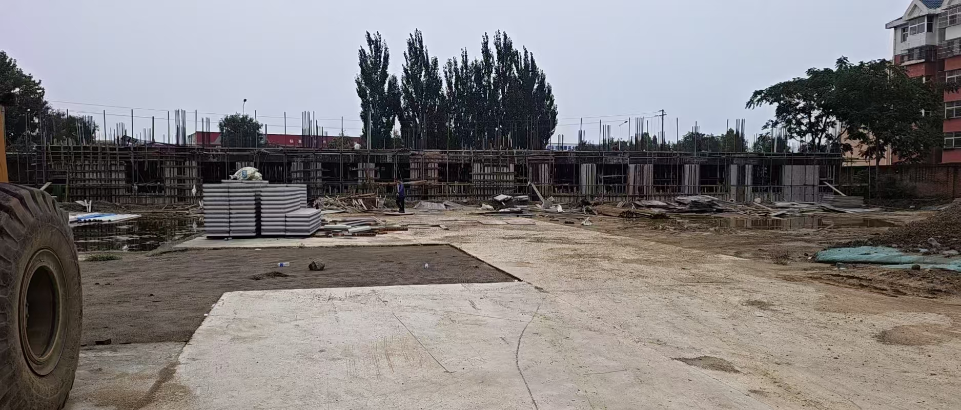 迁安市滨河村街道二层门市