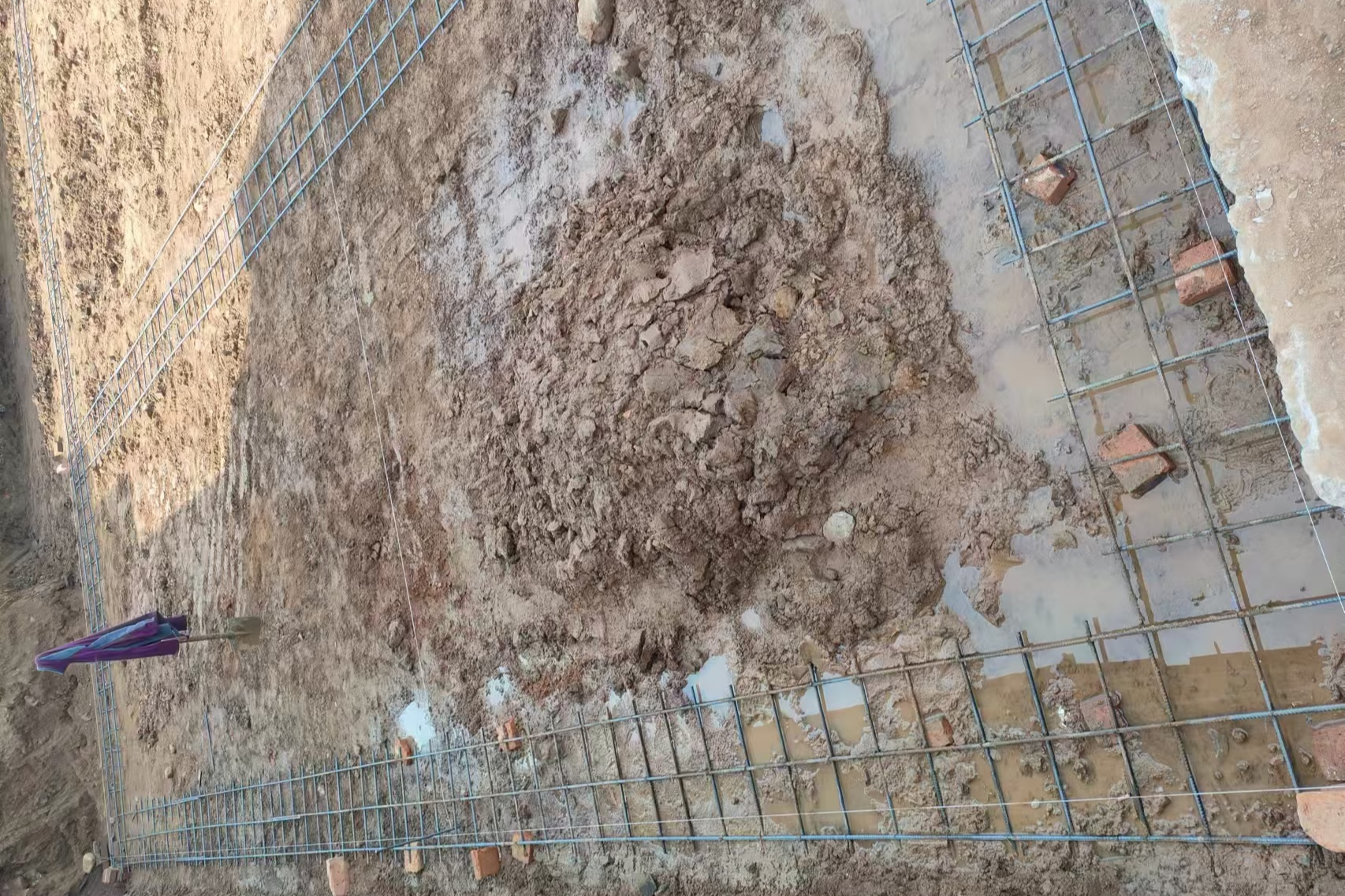 高岭镇芹菜岭村 翟先生