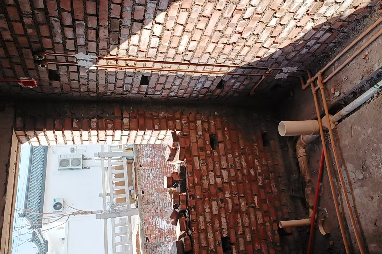 高岭镇芹菜岭村 翟先生