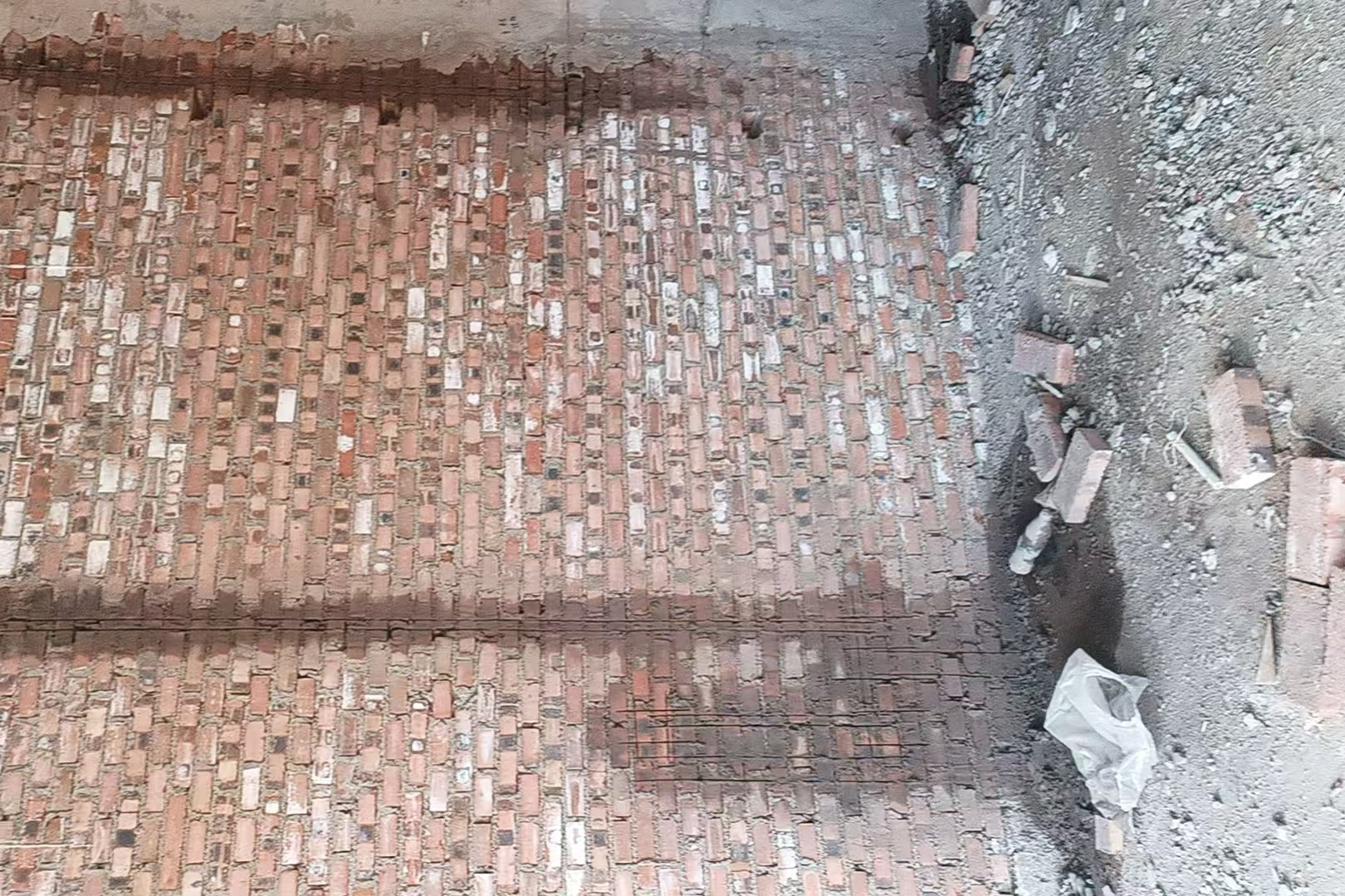 高岭镇芹菜岭村 翟先生