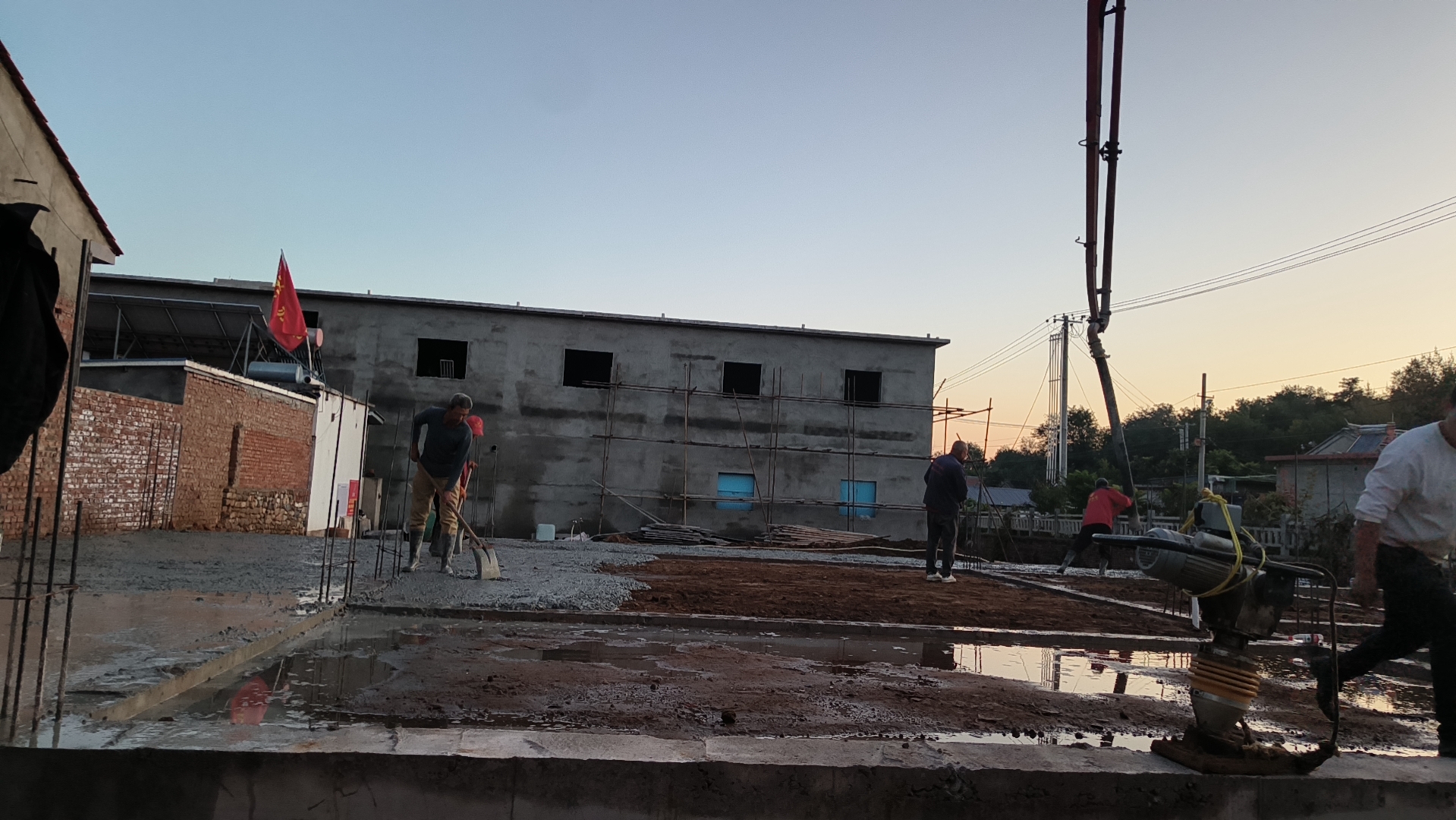 高岭镇芹菜岭村 翟先生